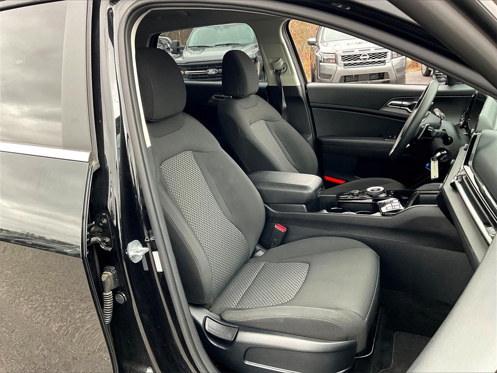 2023 Kia Sportage Hybrid LX - Photo 10