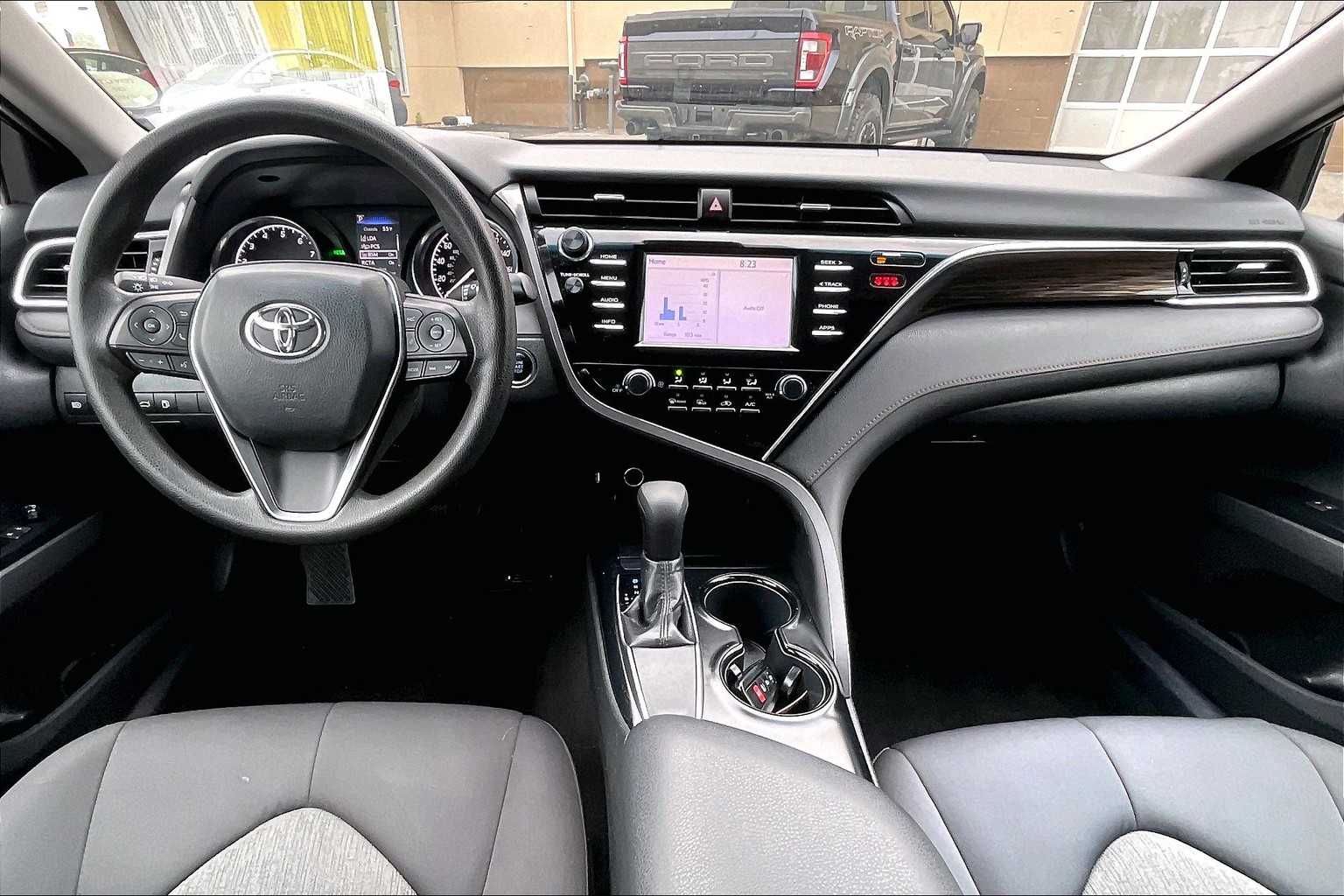 2018 Toyota Camry LE - Photo 21