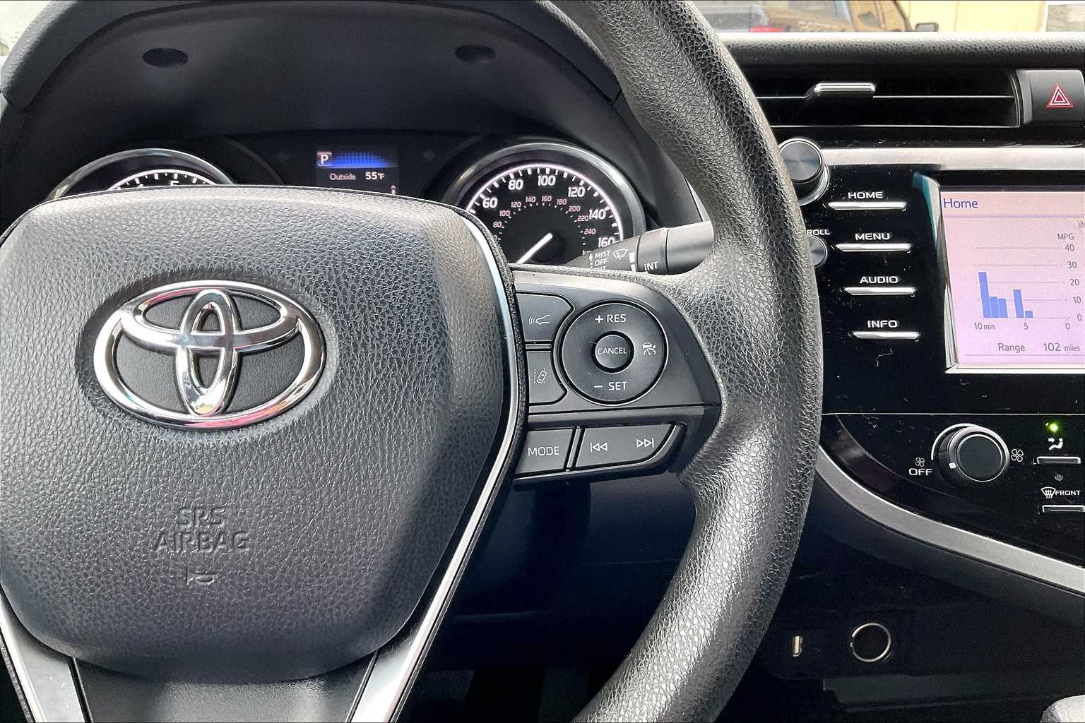 2018 Toyota Camry LE - Photo 23