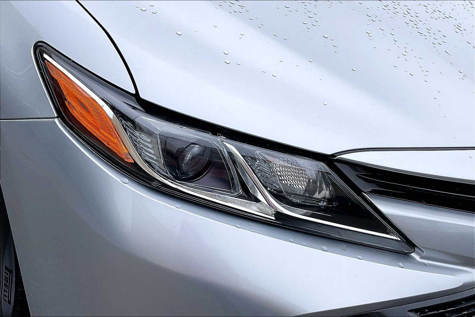 2018 Toyota Camry LE - Photo 32