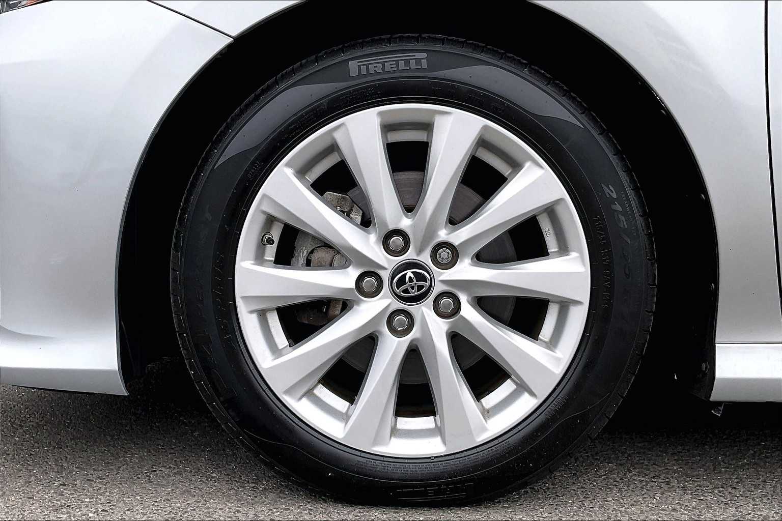 2018 Toyota Camry LE - Photo 7