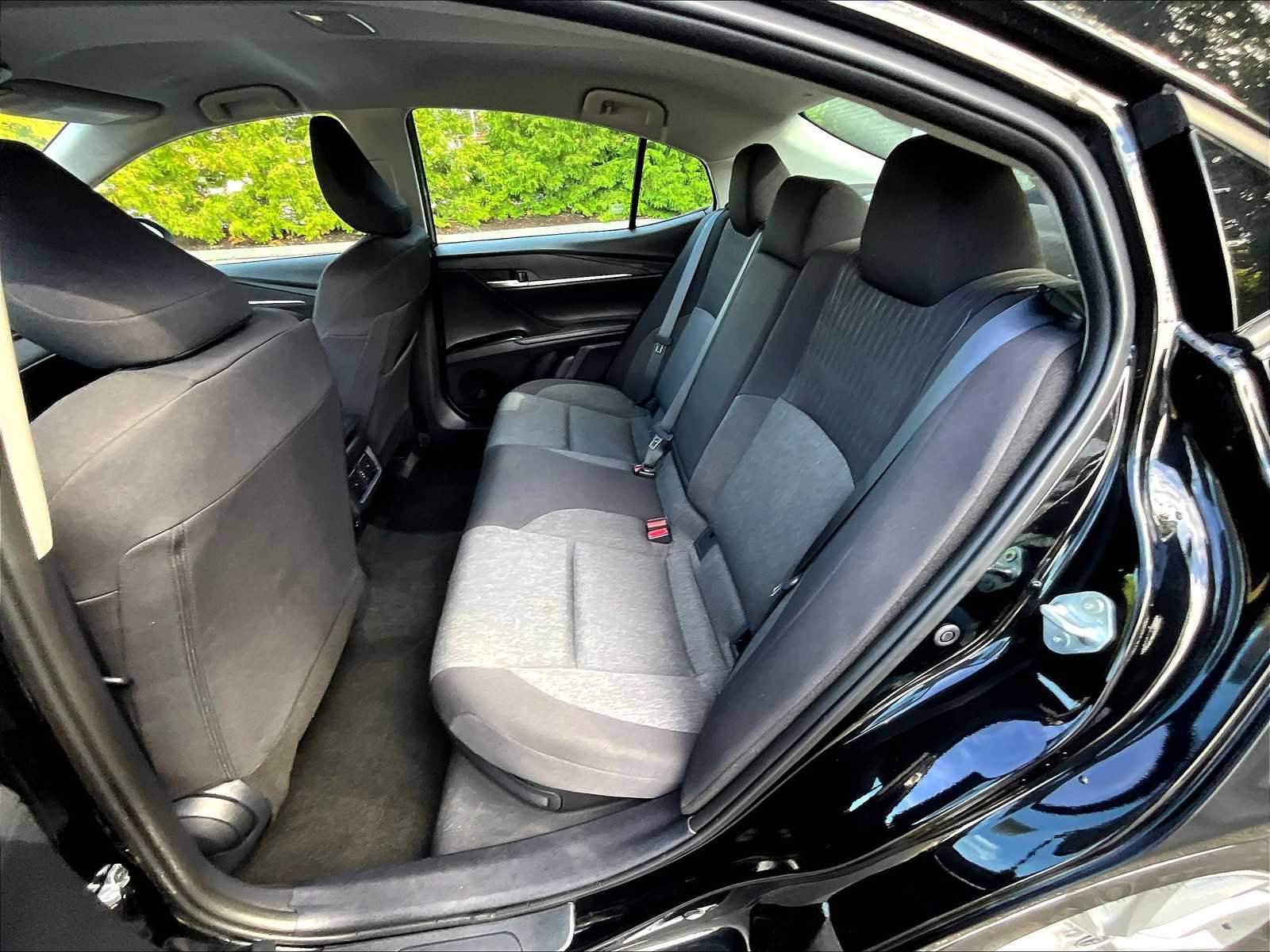 2025 Toyota Camry LE - Photo 15