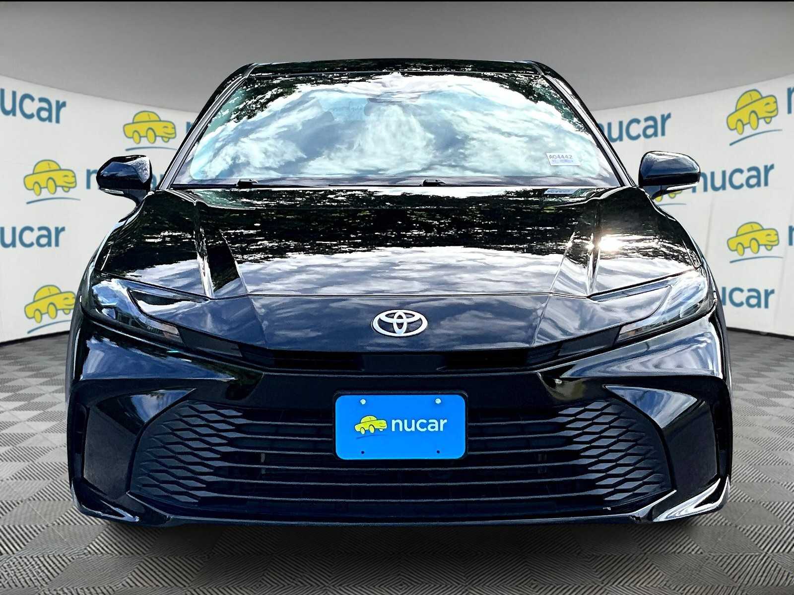 2025 Toyota Camry LE - Photo 2