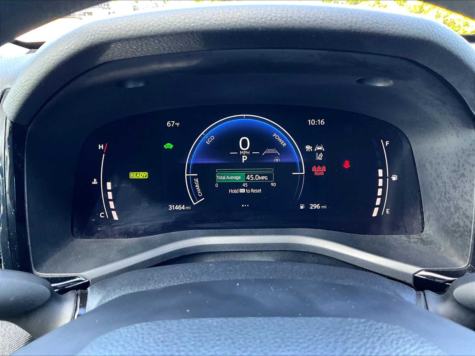 2025 Toyota Camry LE - Photo 25