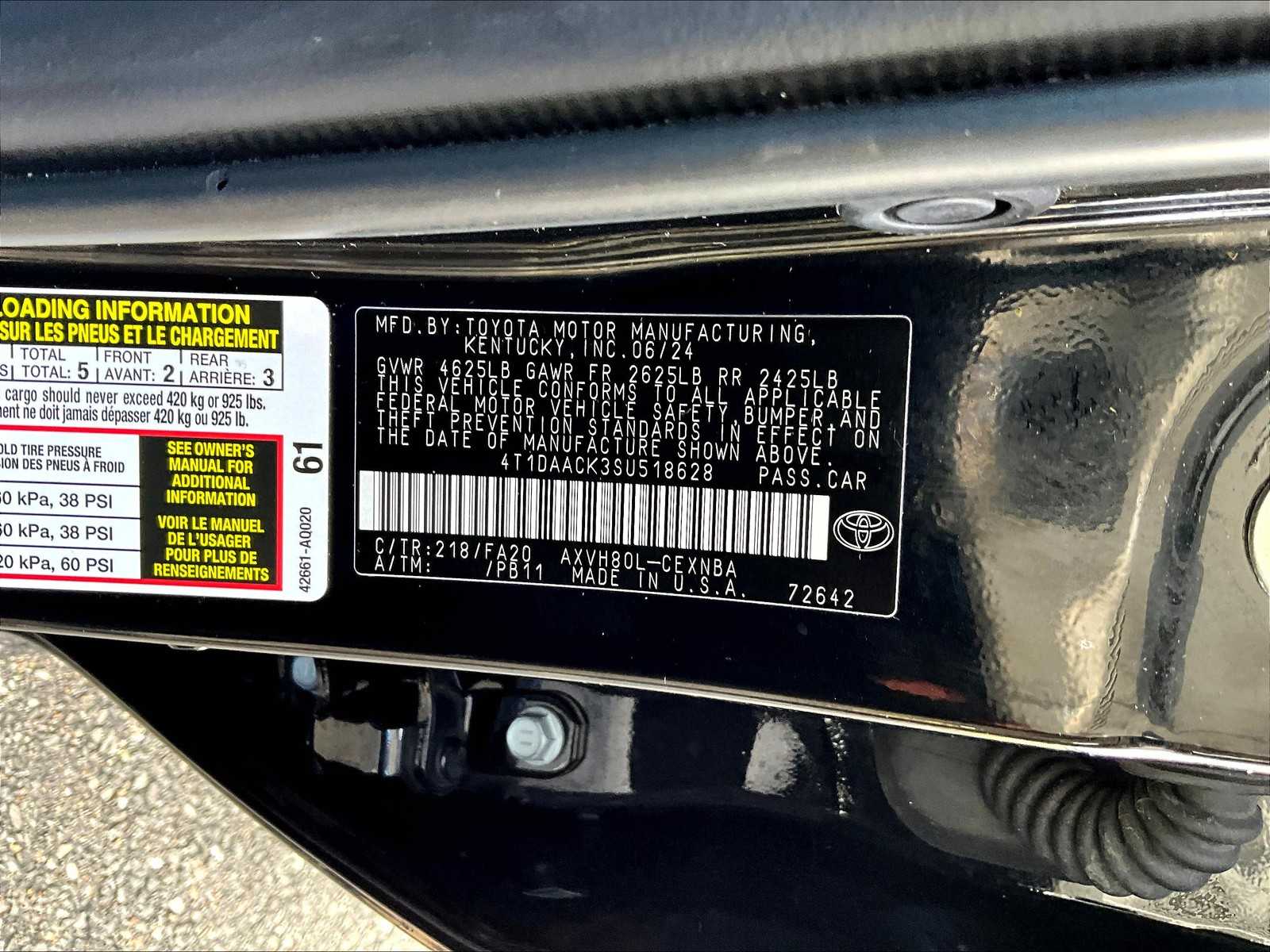 2025 Toyota Camry LE - Photo 36