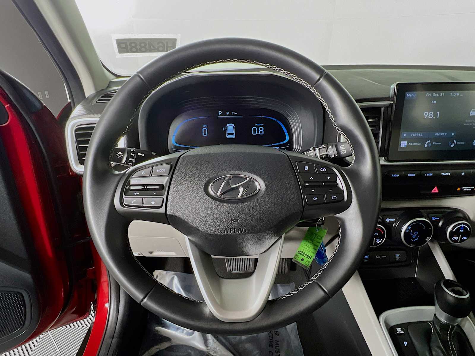2023 Hyundai Venue SEL - Photo 11