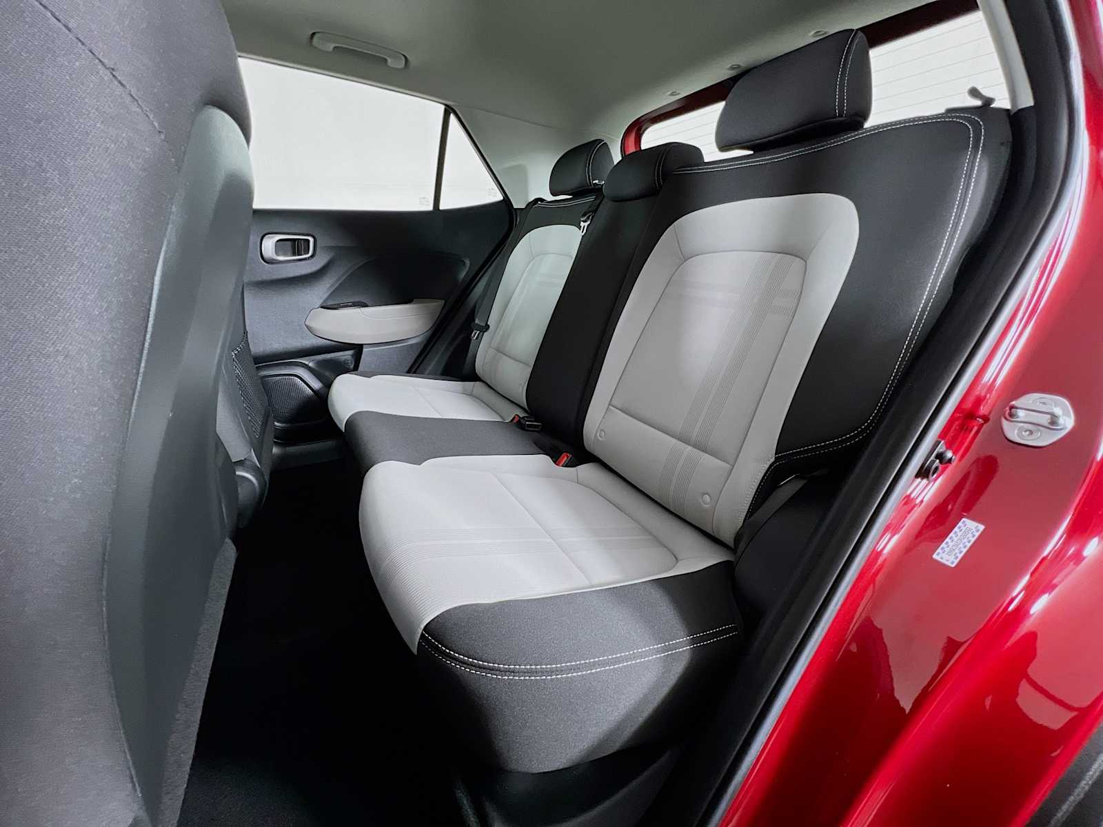 2023 Hyundai Venue SEL - Photo 24