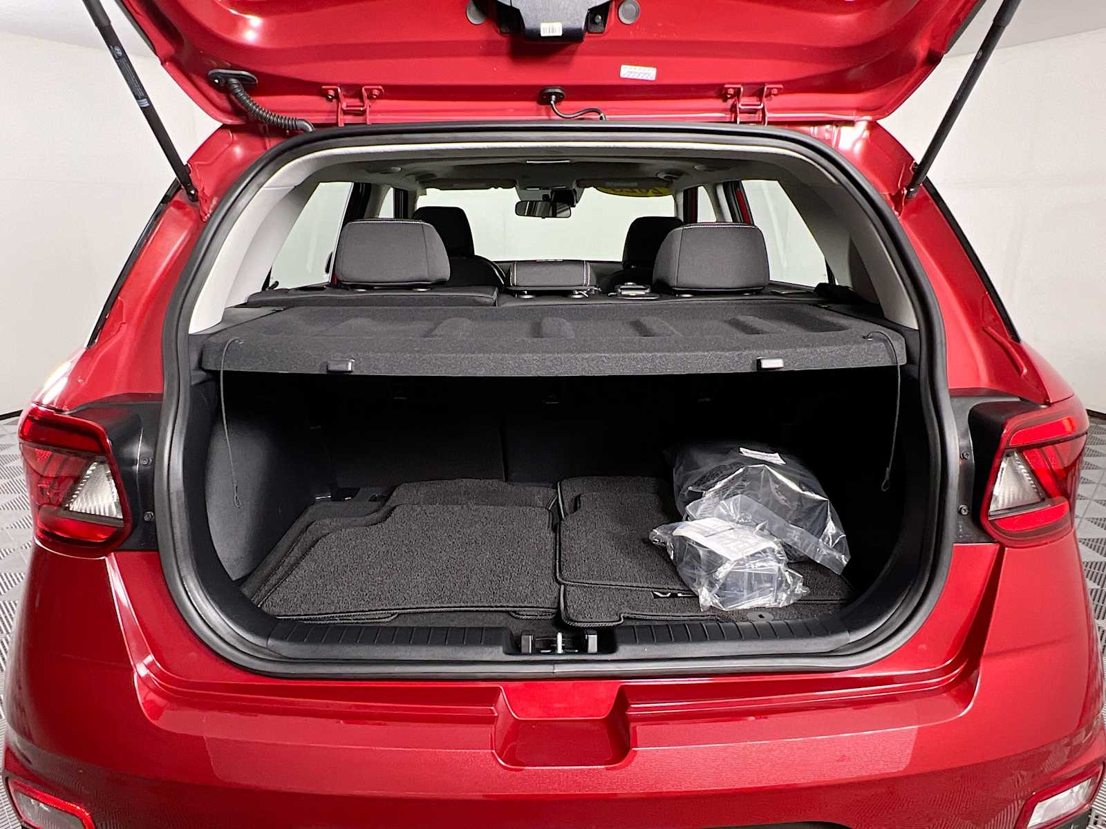 2023 Hyundai Venue SEL - Photo 25