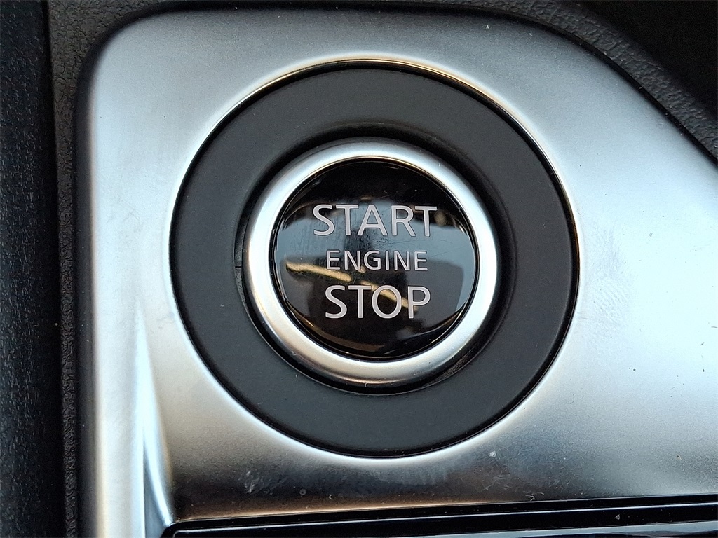 2025 Nissan Sentra SV - Photo 15