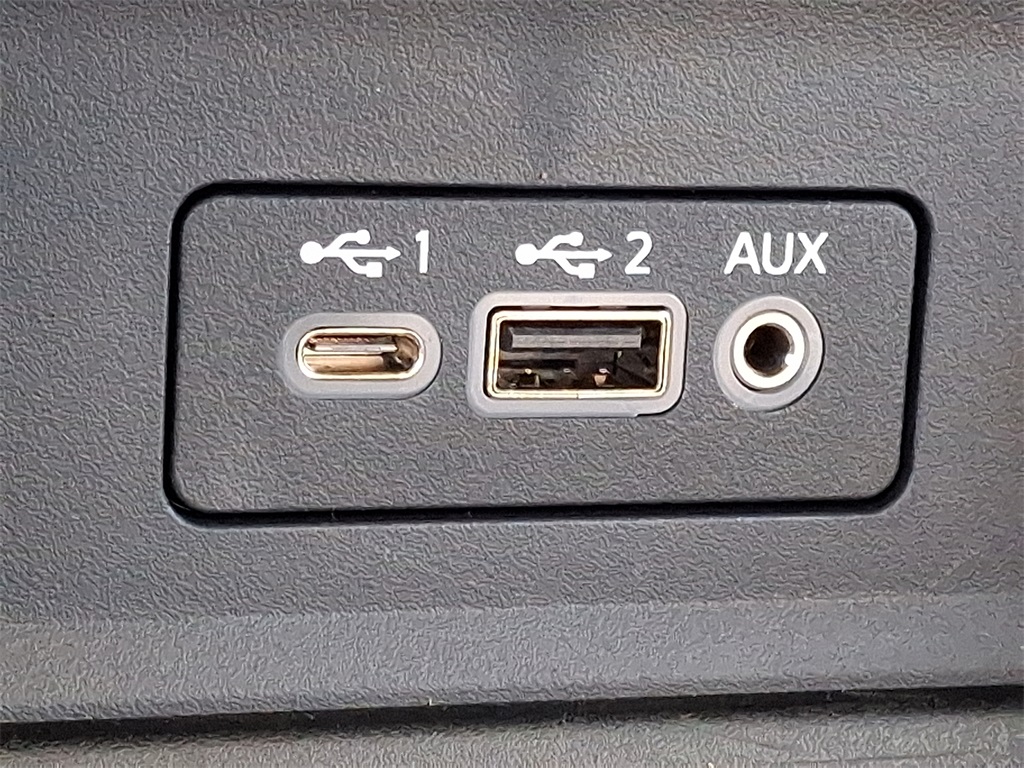 2025 Nissan Sentra SV - Photo 16