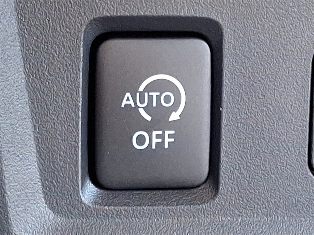 2025 Nissan Sentra SV - Photo 17