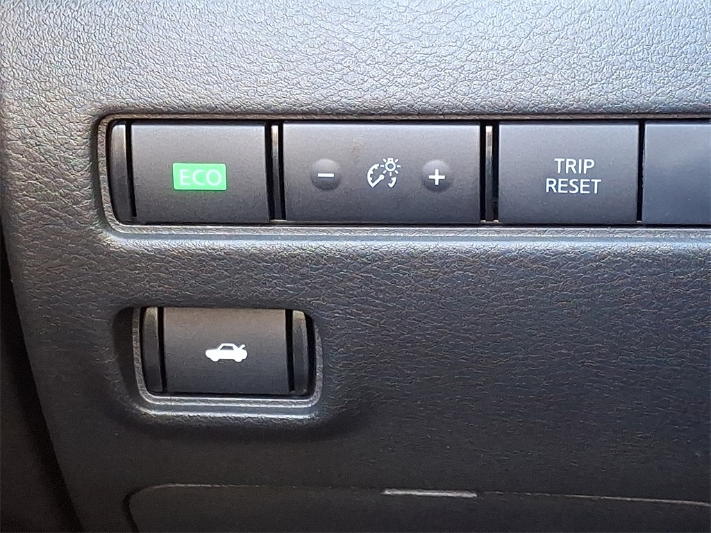 2025 Nissan Sentra SV - Photo 18