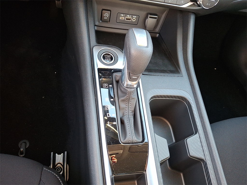 2025 Nissan Sentra SV - Photo 10