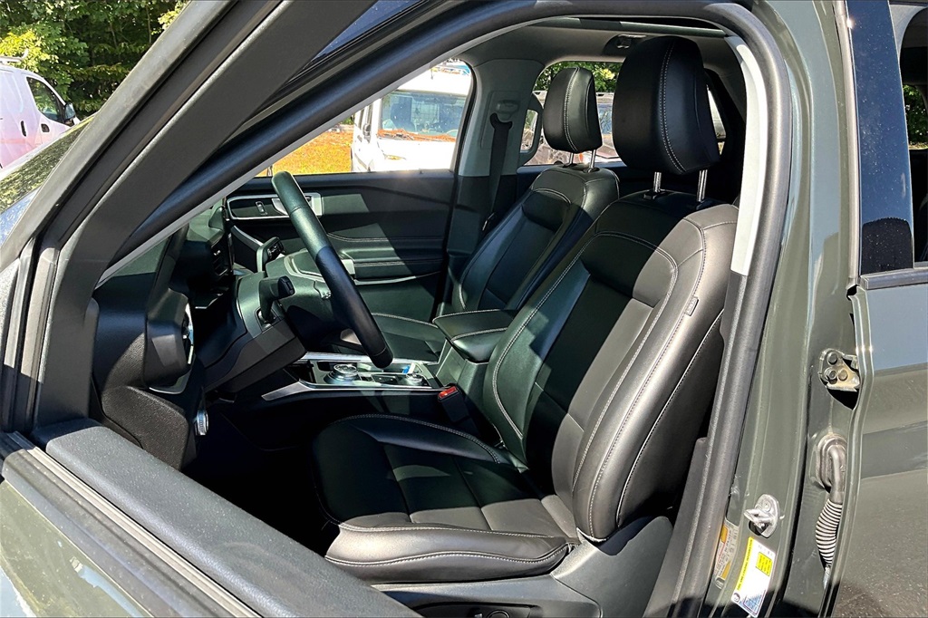 2022 Ford Explorer XLT - Photo 10