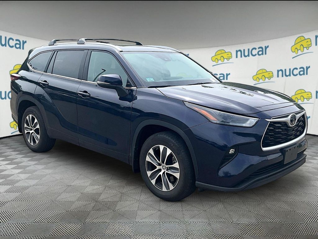 2024 Toyota Highlander XLE
