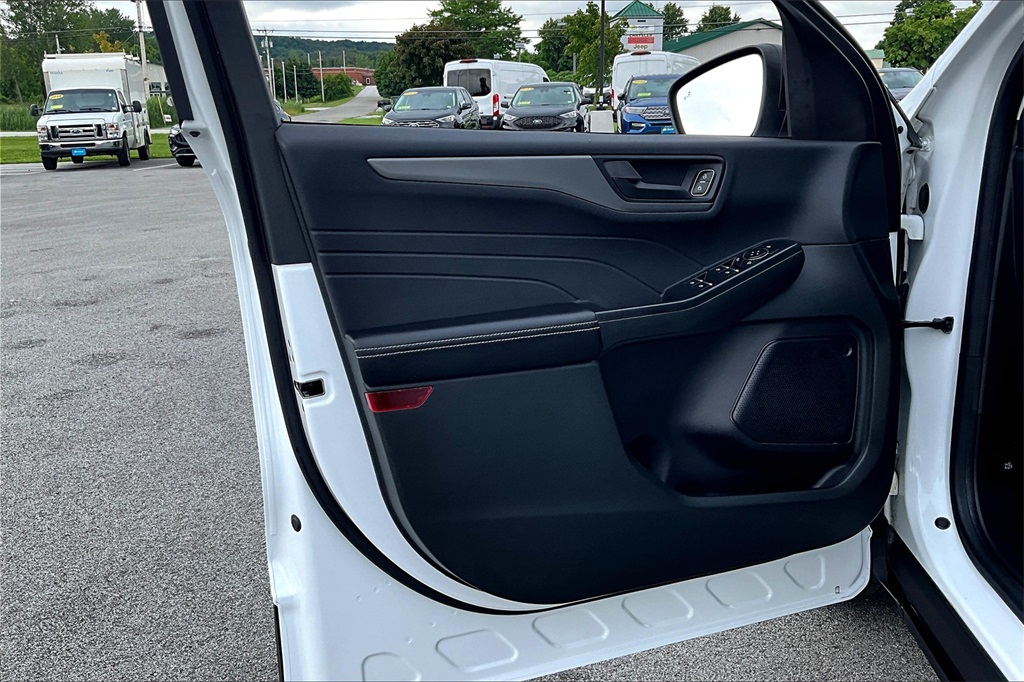 2023 Ford Escape Active - Photo 9