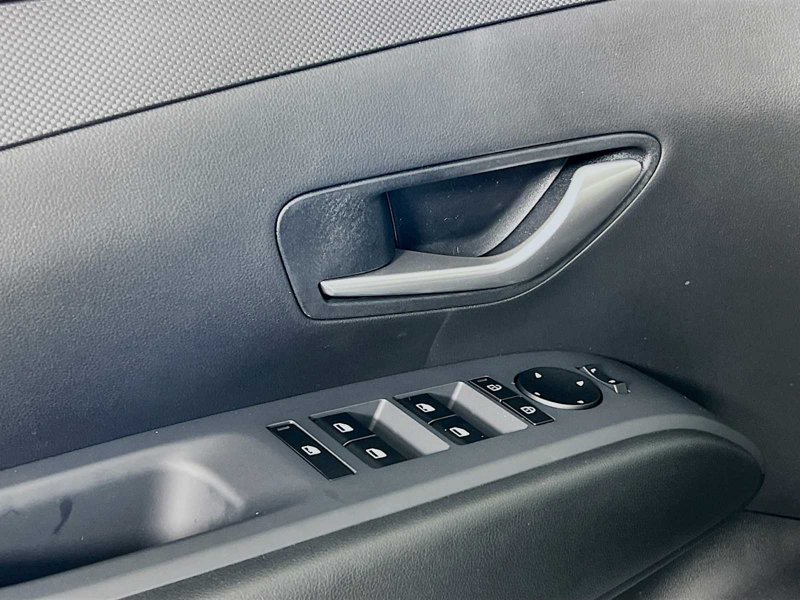 2025 Hyundai Tucson SE - Photo 15