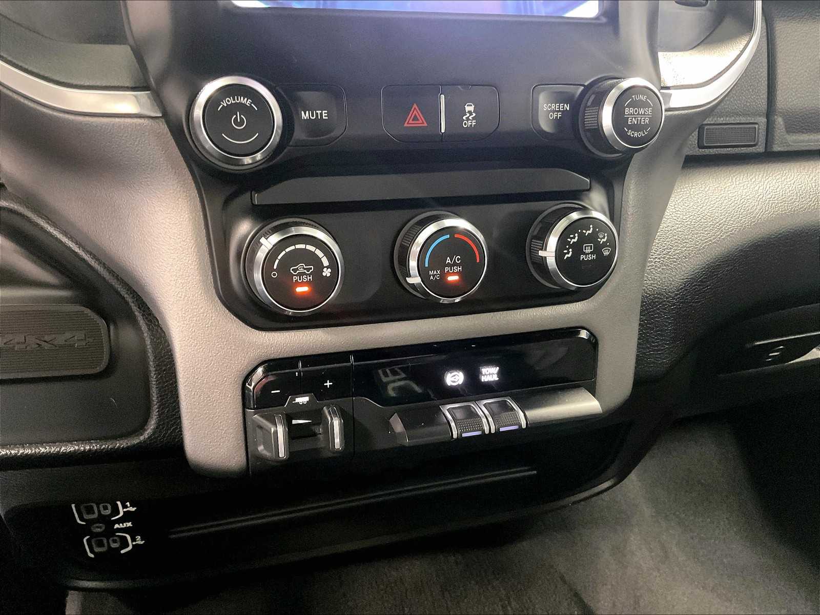 2024 Ram 2500 Big Horn - Photo 25