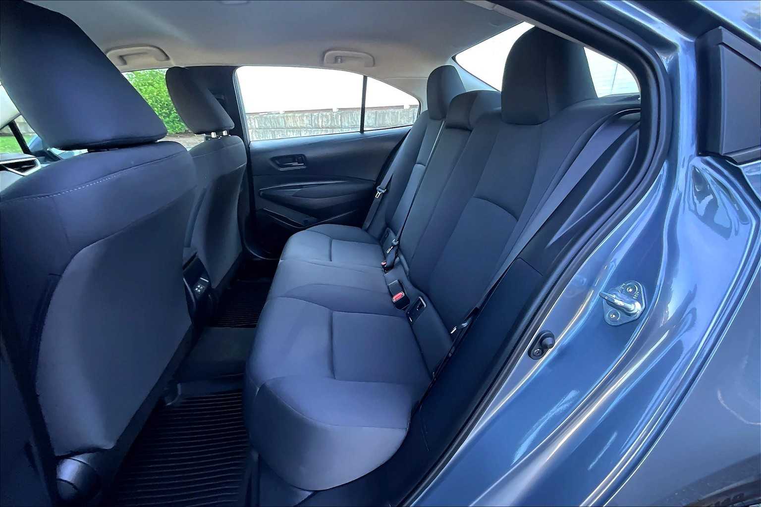 2024 Toyota Corolla LE - Photo 15