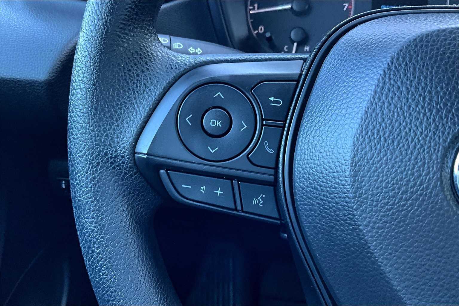 2024 Toyota Corolla LE - Photo 23