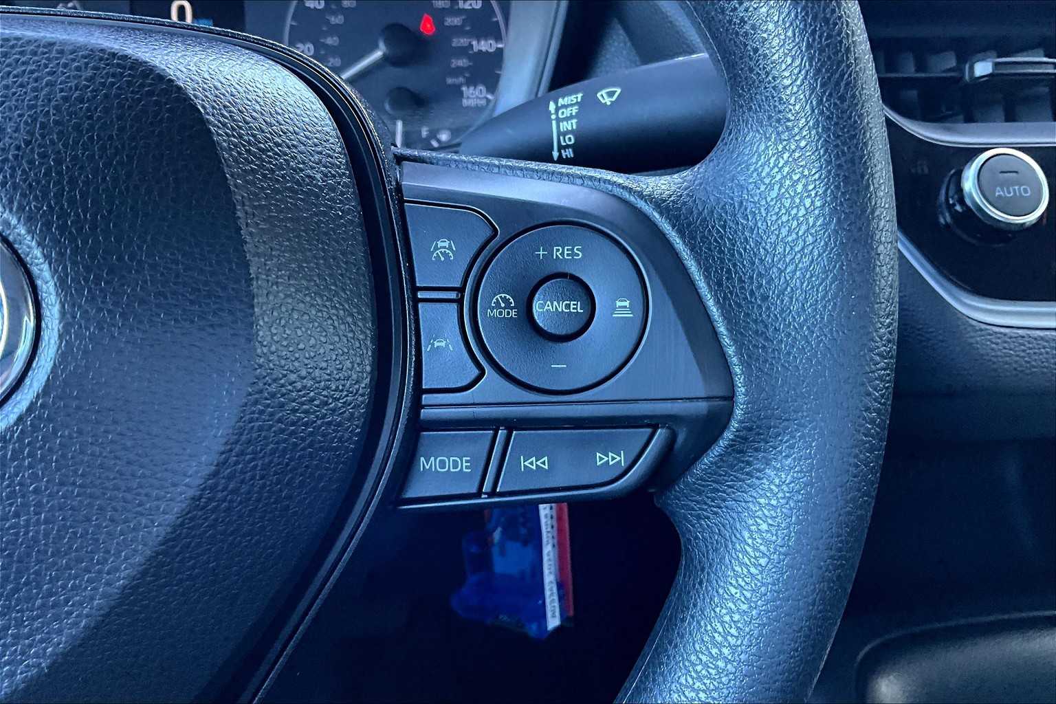 2024 Toyota Corolla LE - Photo 24