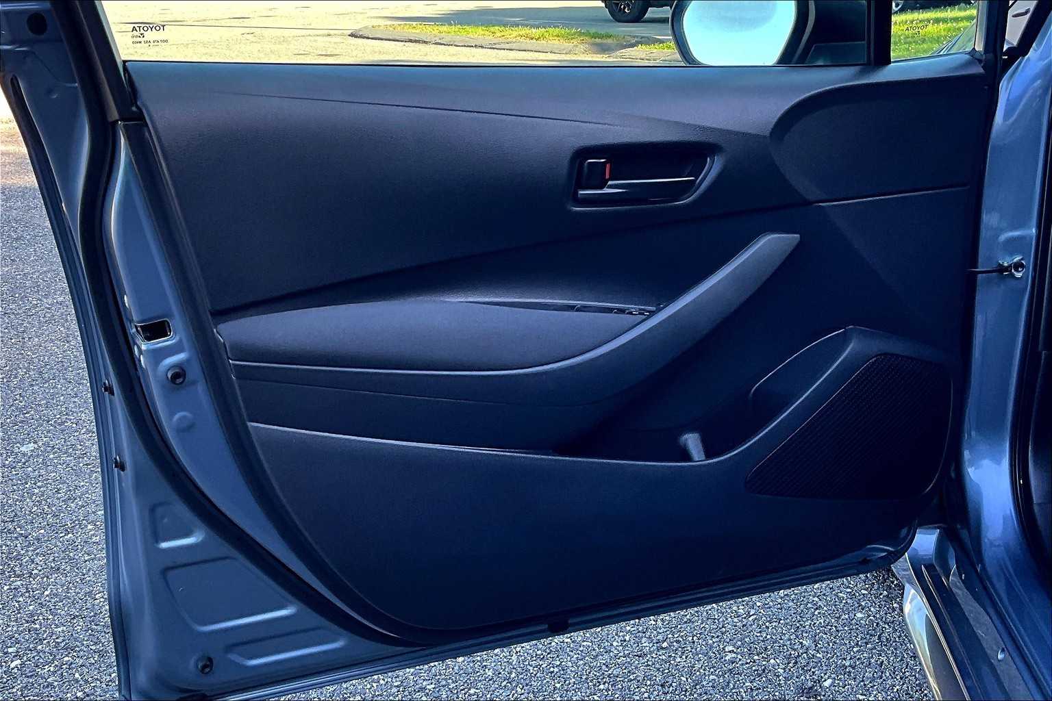 2024 Toyota Corolla LE - Photo 9