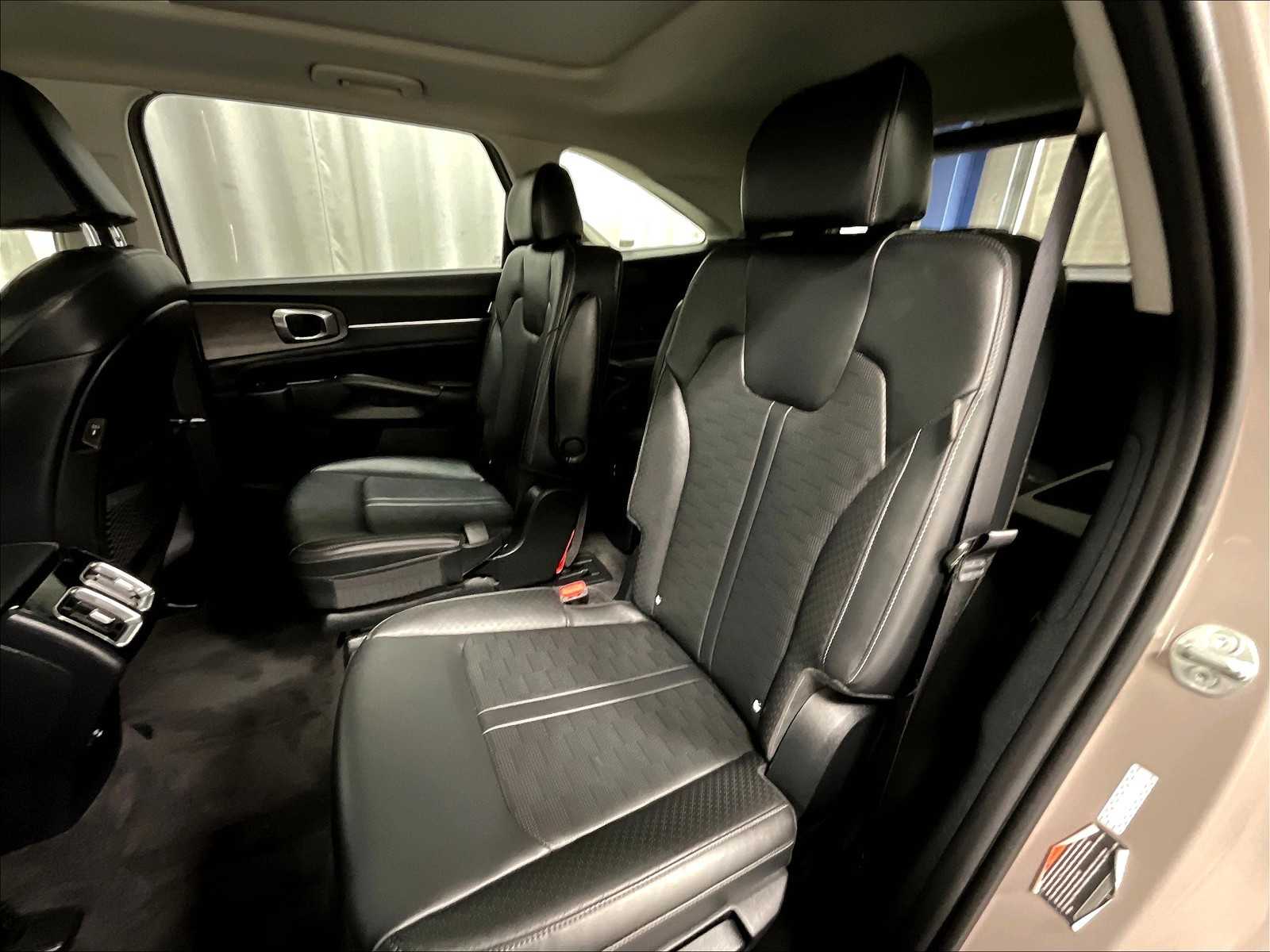 2024 Kia Sorento X-Line SX - Photo 15
