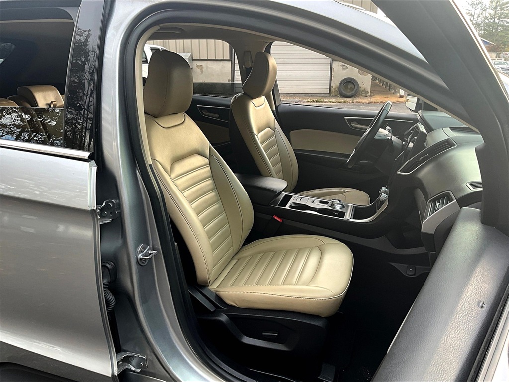 2023 Ford Edge SEL - Photo 11
