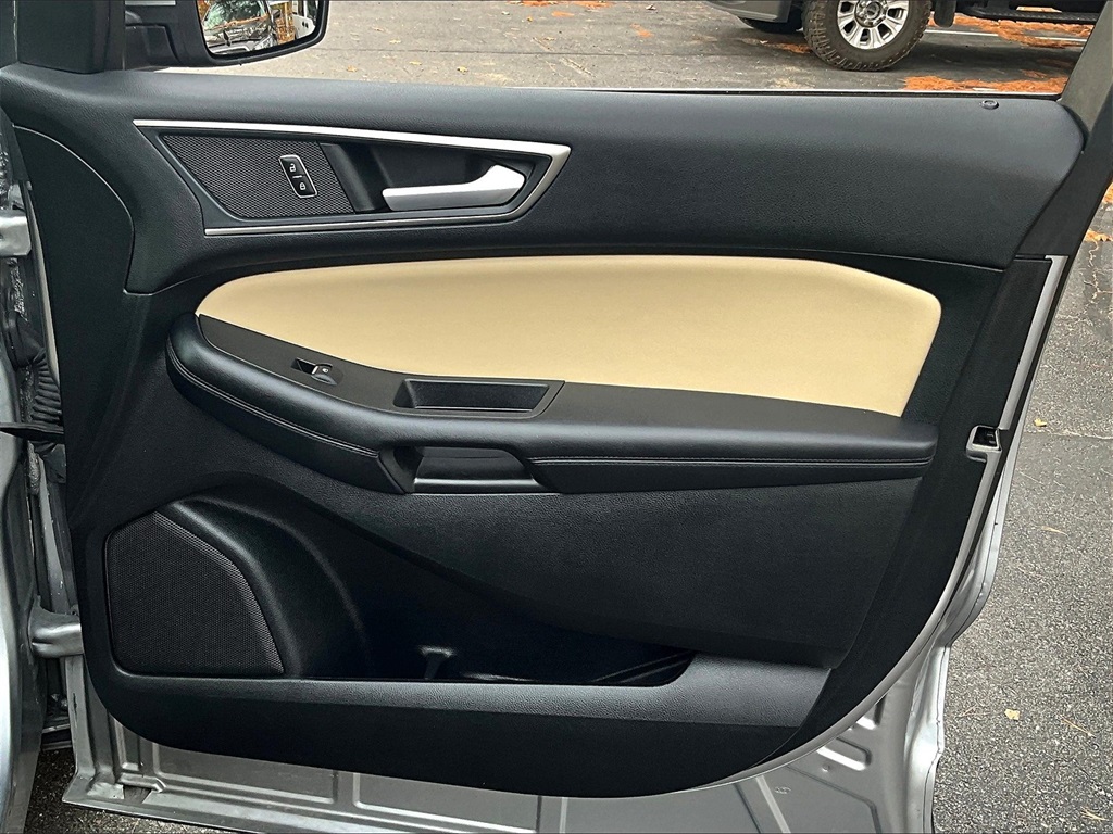 2023 Ford Edge SEL - Photo 12