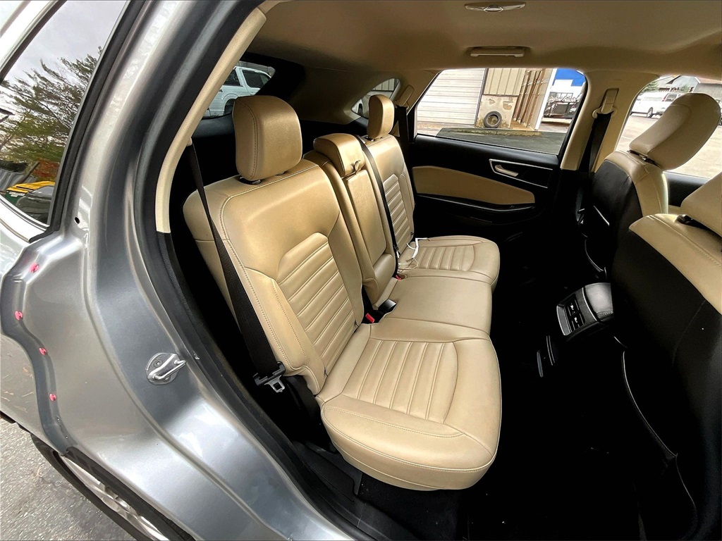 2023 Ford Edge SEL - Photo 16