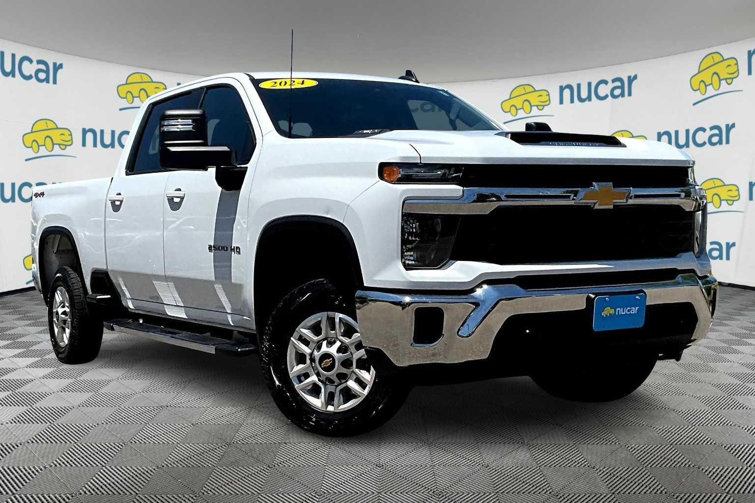 2024 Chevrolet Silverado 2500HD LT photo 3