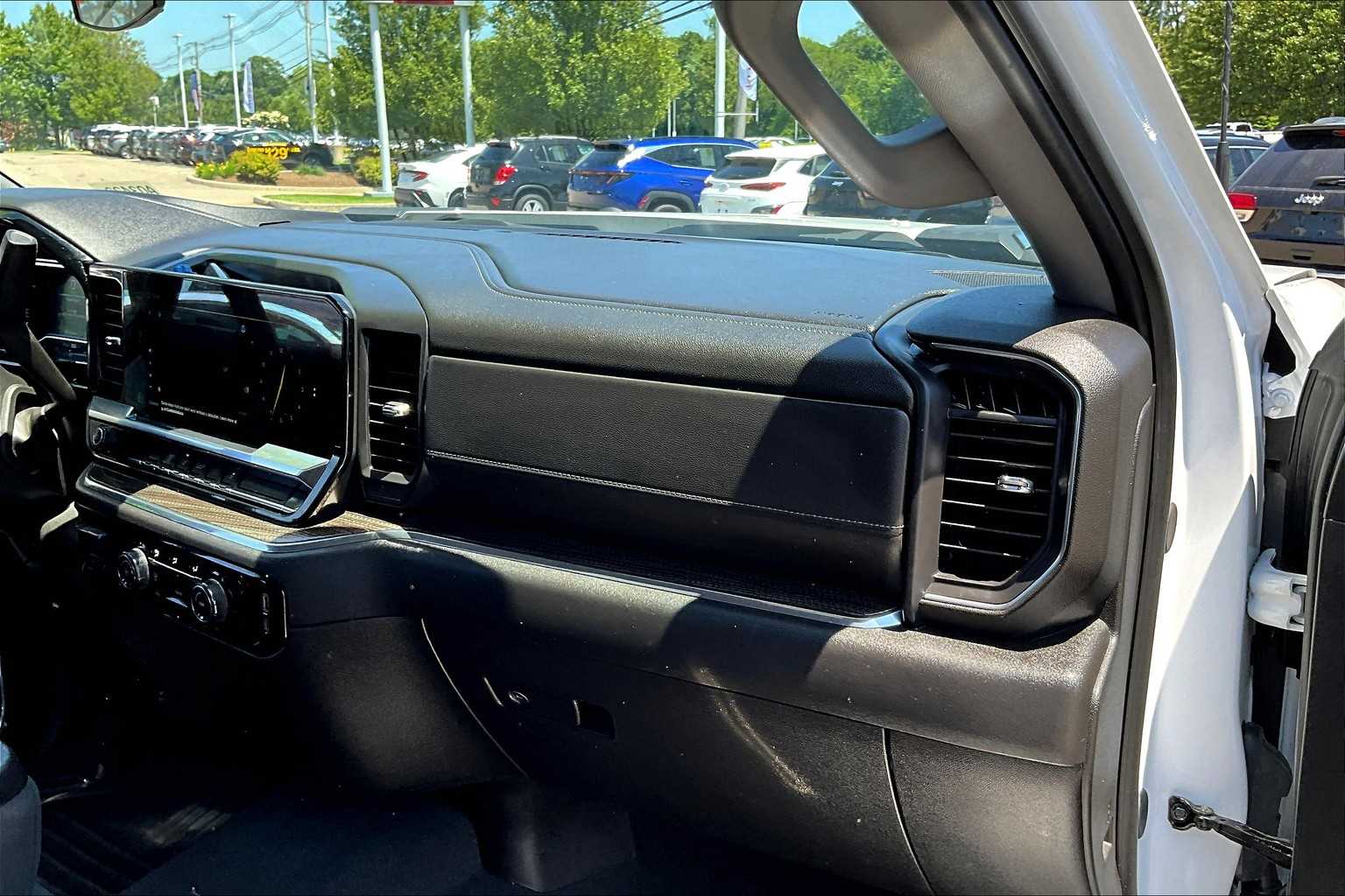 2024 Chevrolet Silverado 2500HD LT photo 15