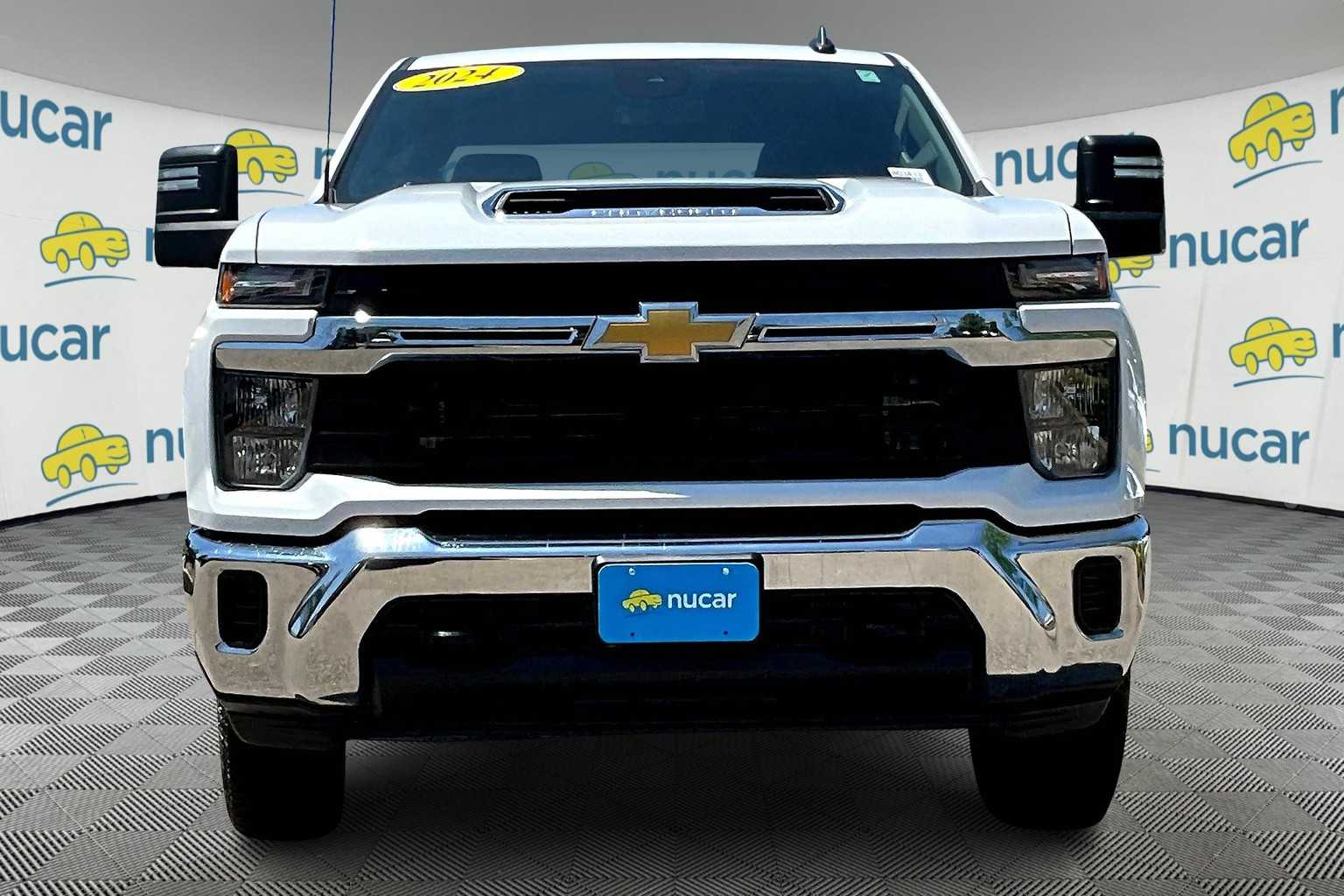 2024 Chevrolet Silverado 2500HD LT photo 4