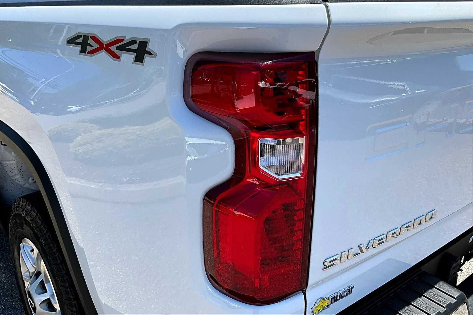 2024 Chevrolet Silverado 2500HD LT photo 34