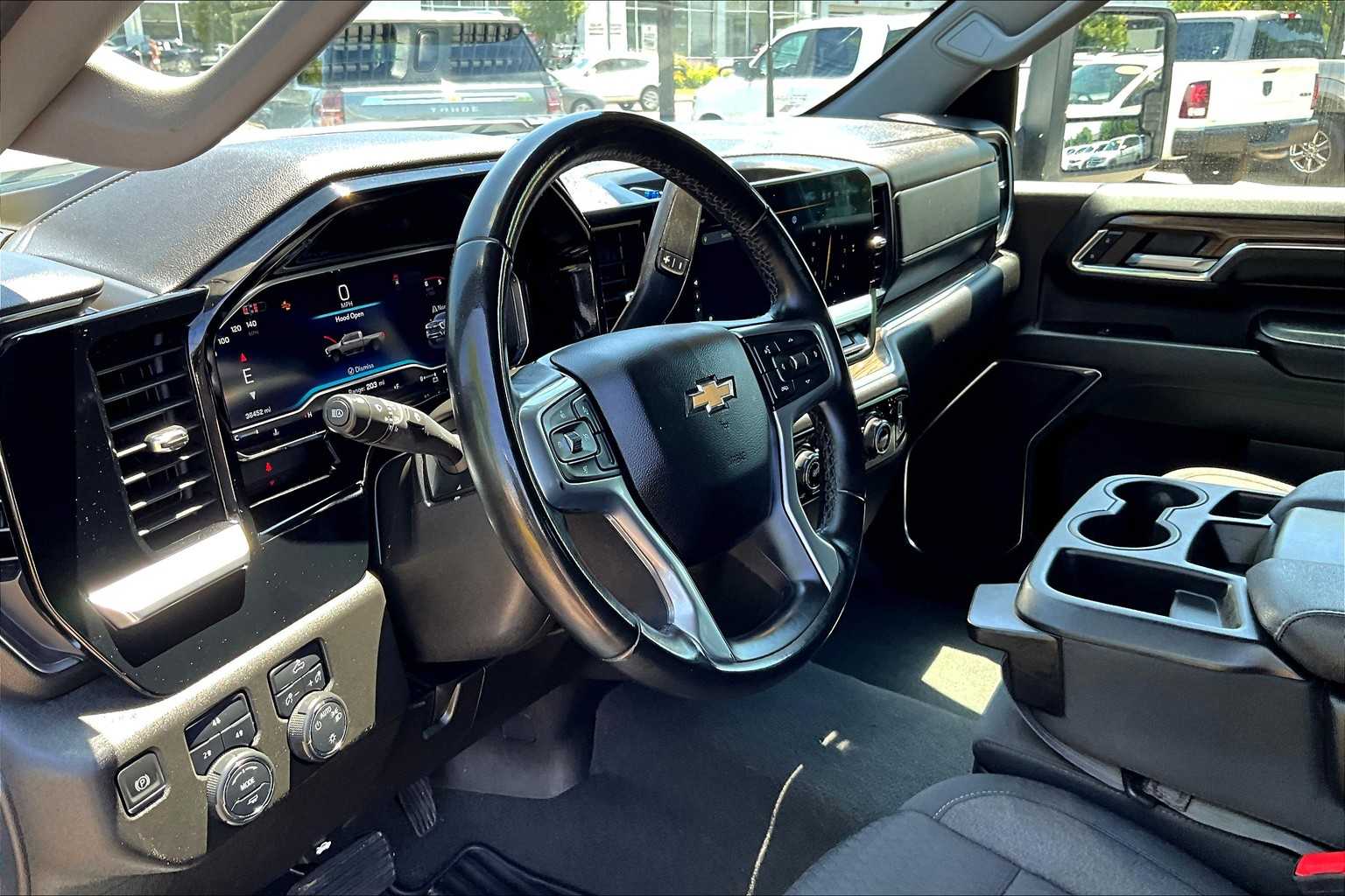 2024 Chevrolet Silverado 2500HD LT photo 10