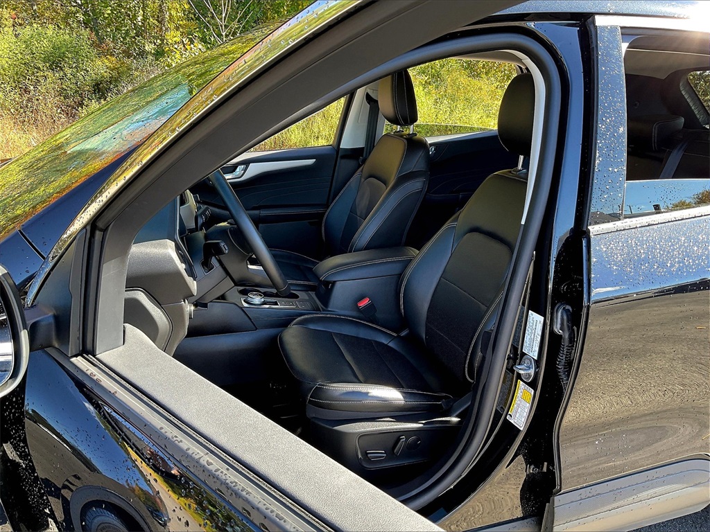 2022 Ford Escape SEL - Photo 10