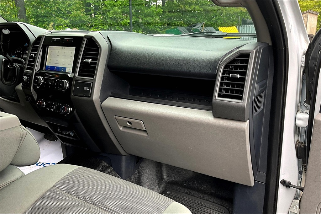 2022 Ford F-350SD XL - Photo 13