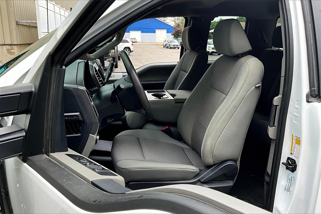 2022 Ford F-350SD XL - Photo 10