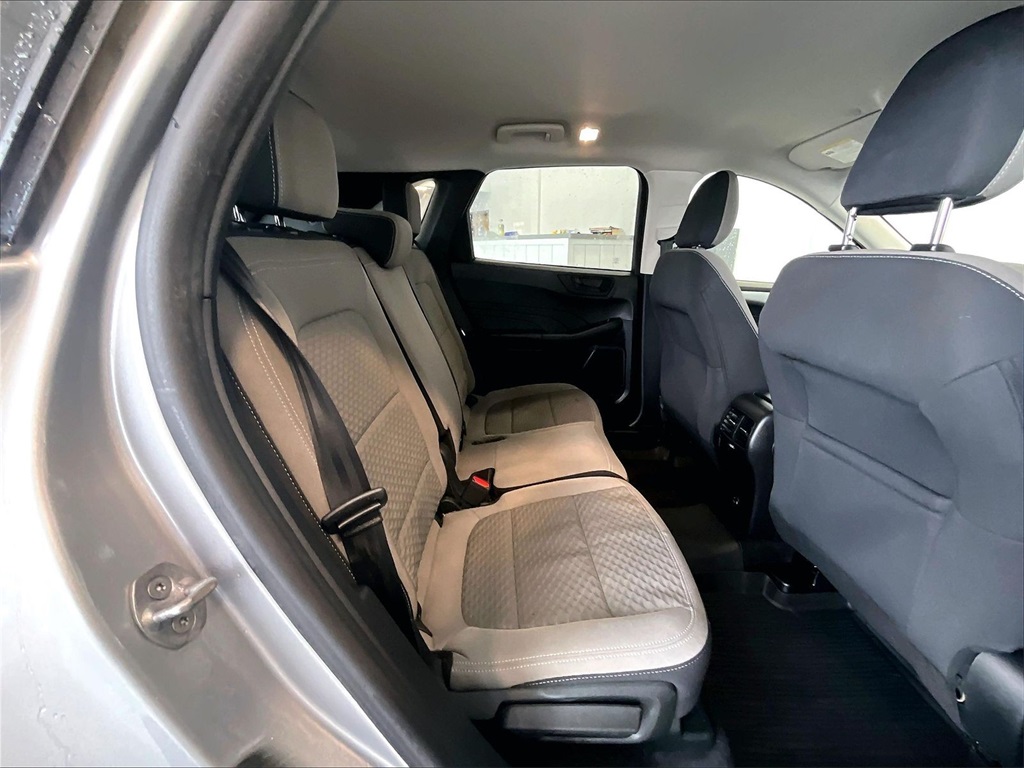 2022 Ford Escape SE - Photo 16