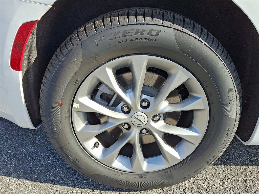 2026 Chrysler Pacifica Select - Photo 5