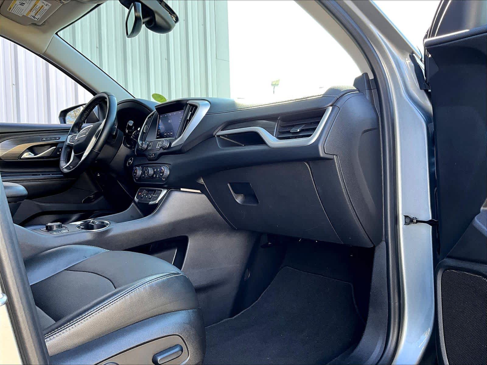 2023 GMC Terrain SLT - Photo 14