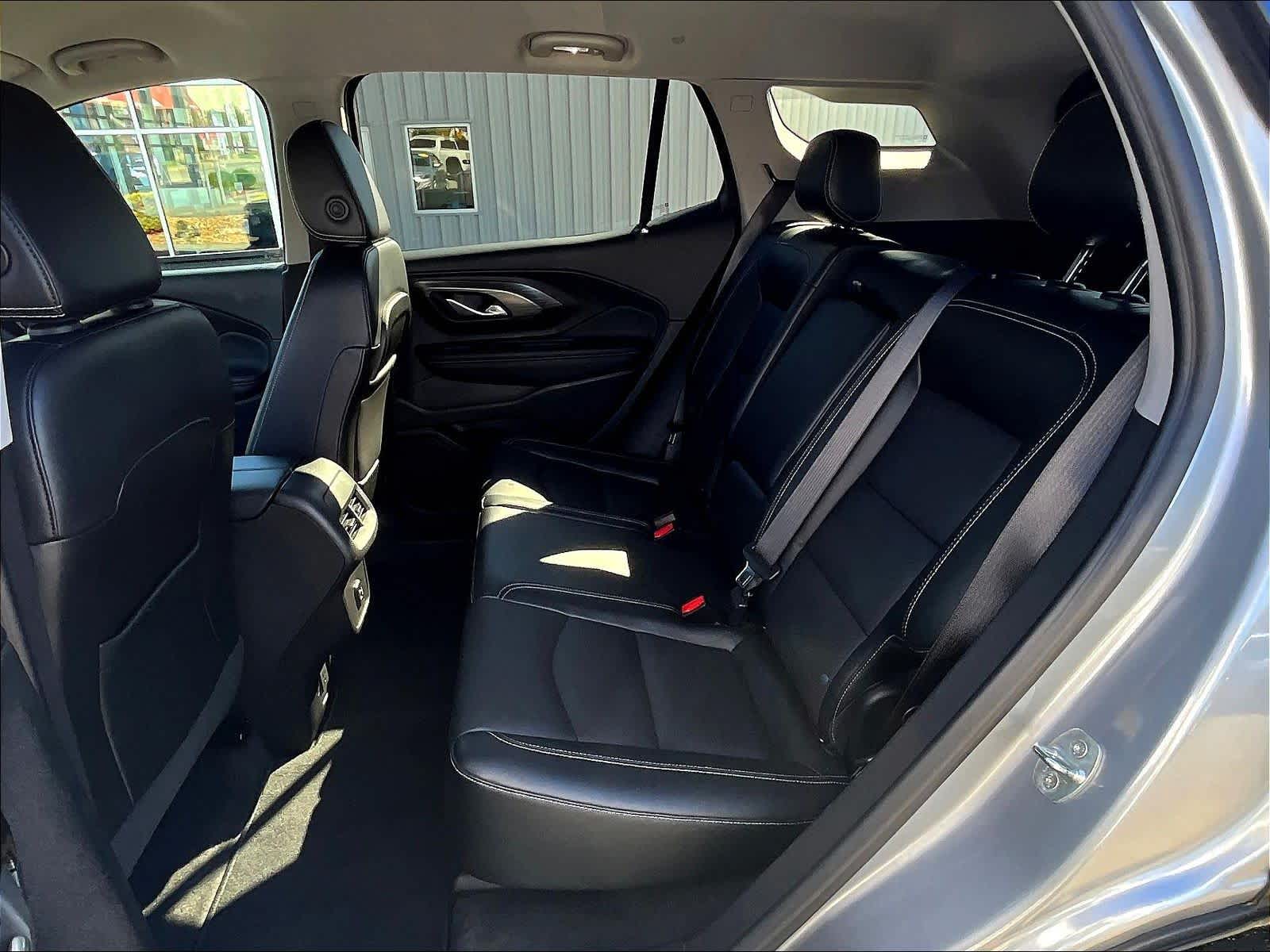 2023 GMC Terrain SLT - Photo 15