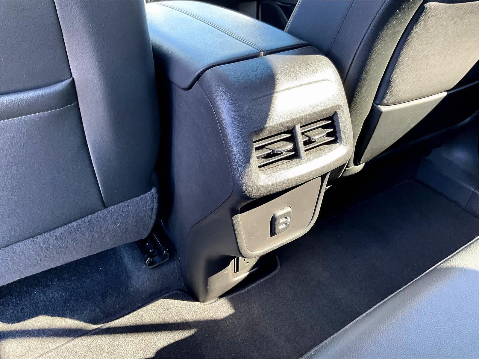 2023 GMC Terrain SLT - Photo 27