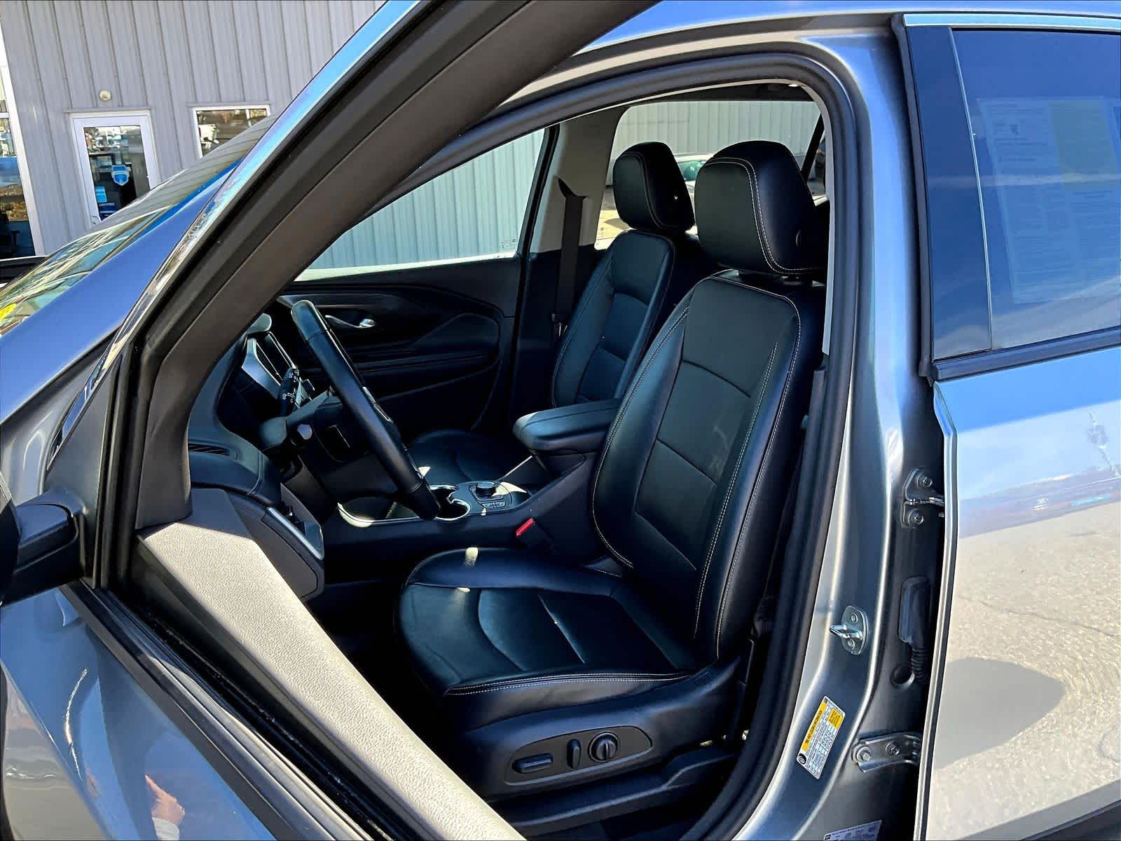 2023 GMC Terrain SLT - Photo 10