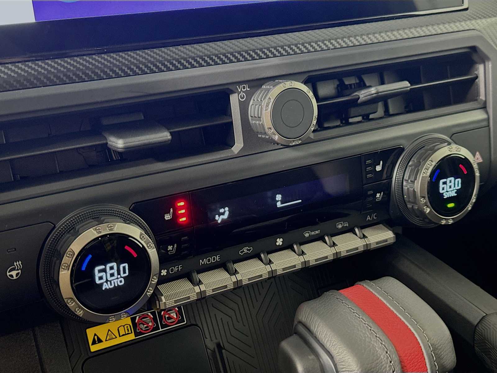 2024 Toyota Tacoma TRD Pro Hybrid - Photo 14