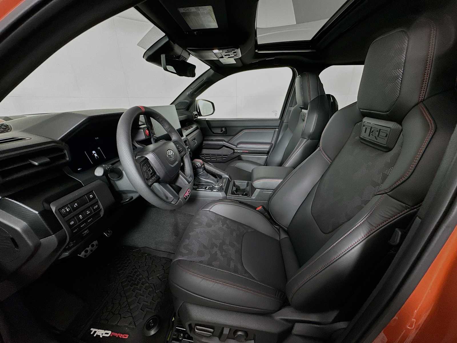 2024 Toyota Tacoma TRD Pro Hybrid - Photo 19