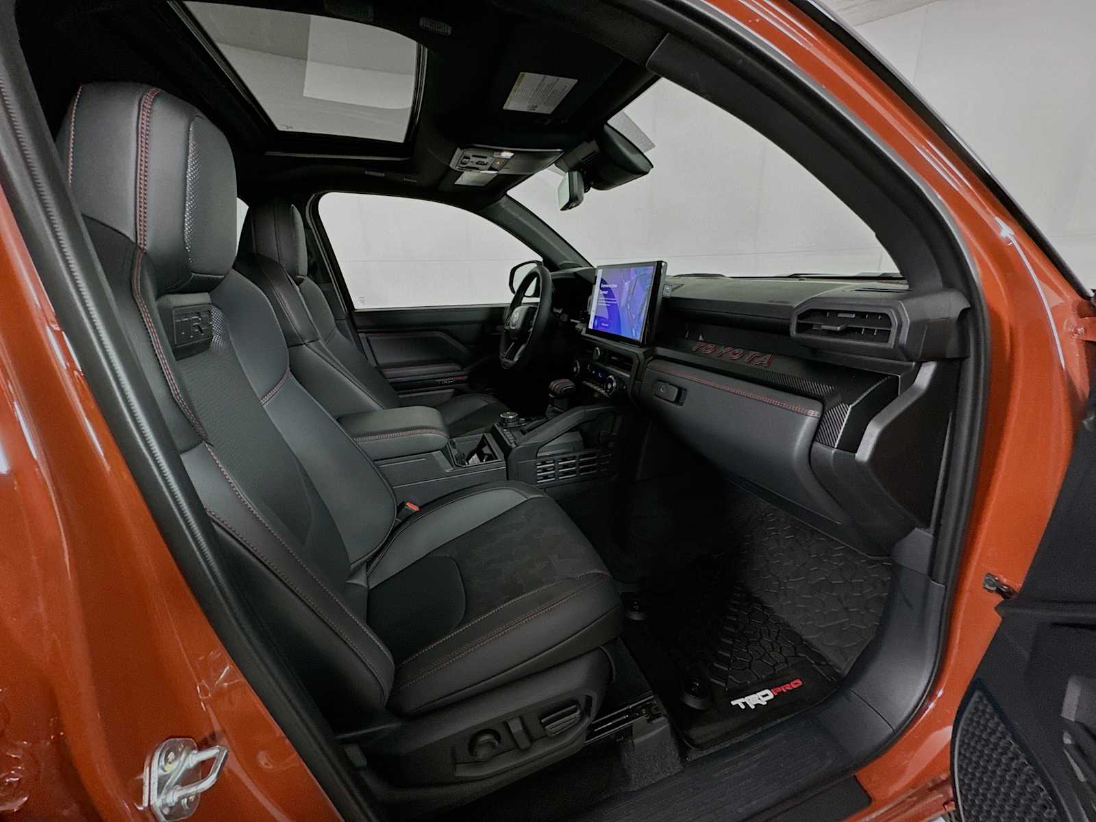 2024 Toyota Tacoma TRD Pro Hybrid - Photo 27