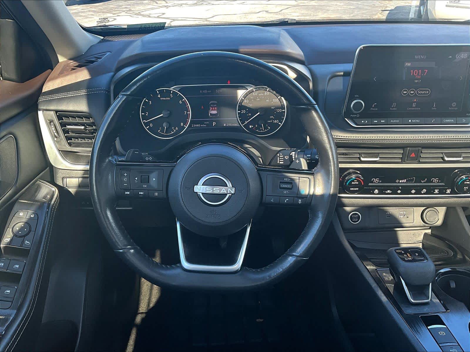 2023 Nissan Rogue SV - Photo 16