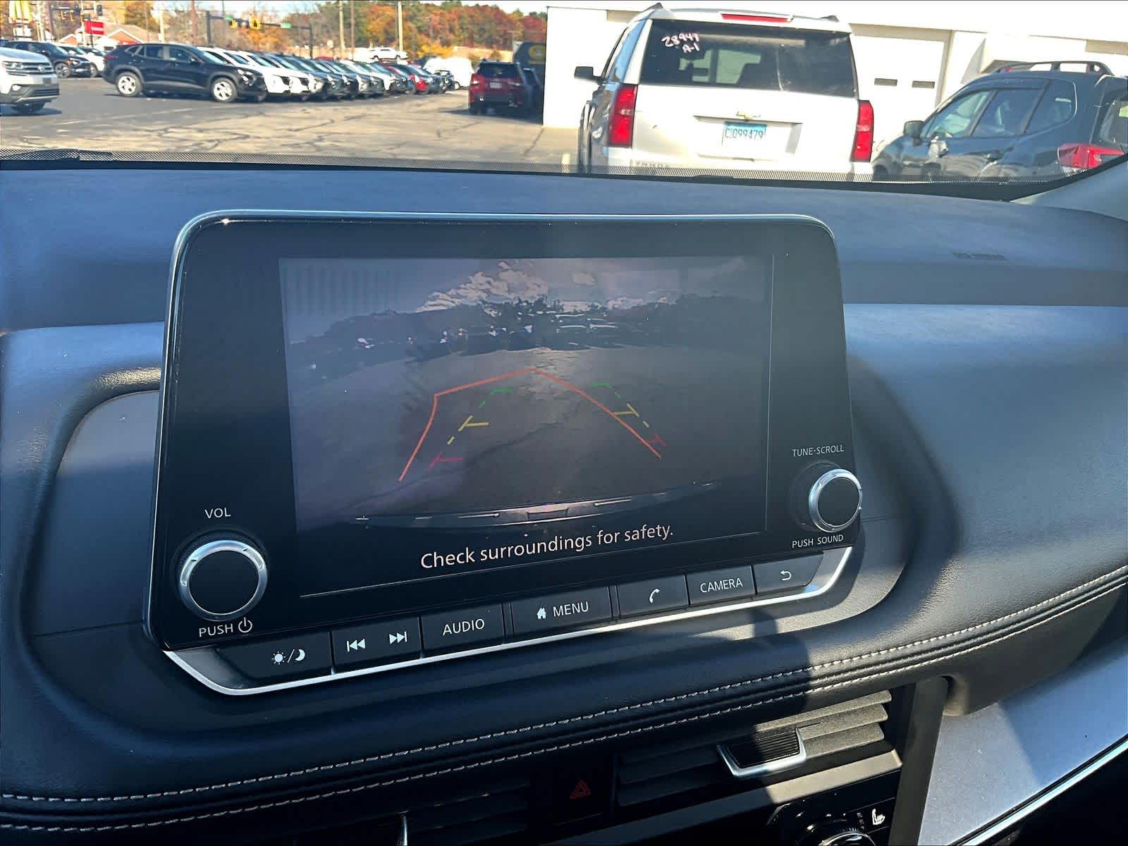 2023 Nissan Rogue SV - Photo 18