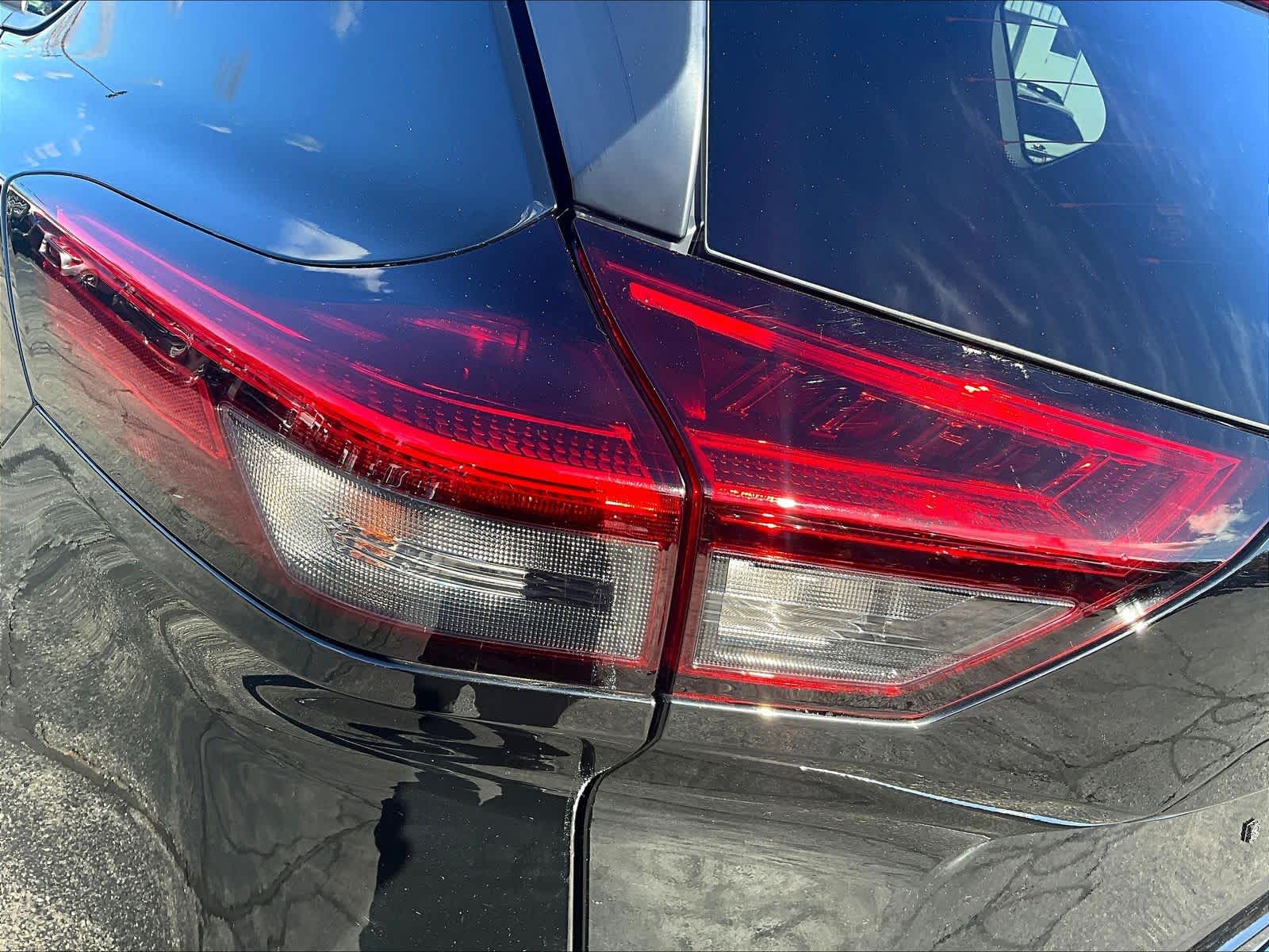 2023 Nissan Rogue SV - Photo 32